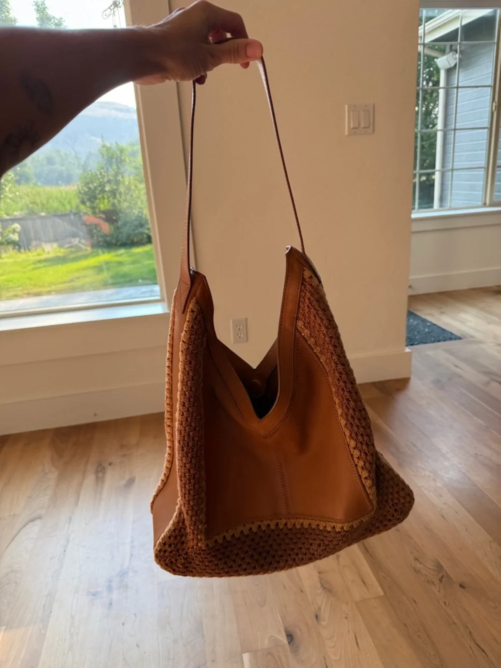 Daisy HOBO shoulder bag in Camel - Picture 6 of 12